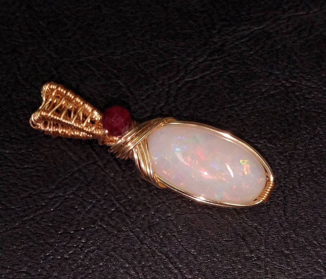 Kgf14 宝石ルース 希少石 ウォーターオパール レッドスピネル ペンダント