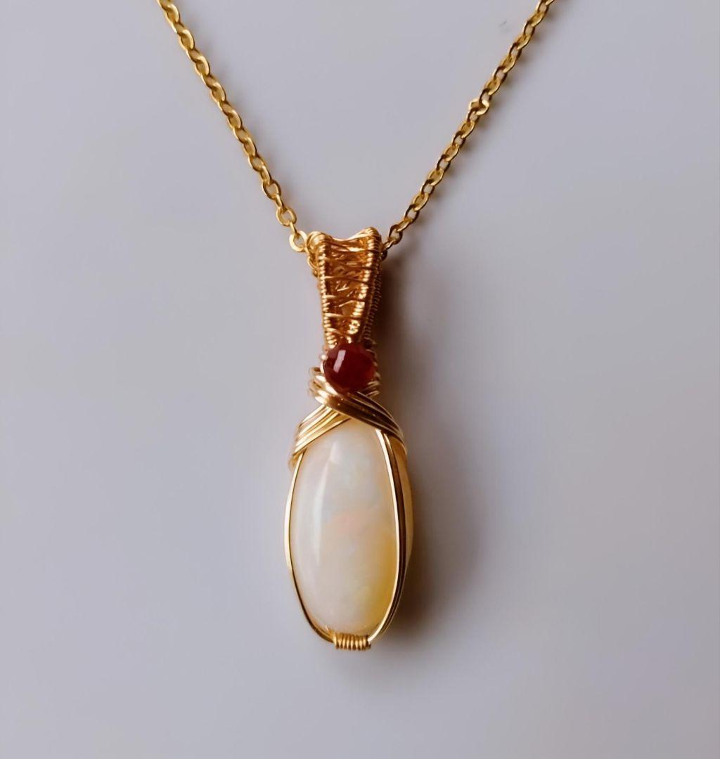 Kgf14 宝石ルース 希少石 ウォーターオパール レッドスピネル ペンダント