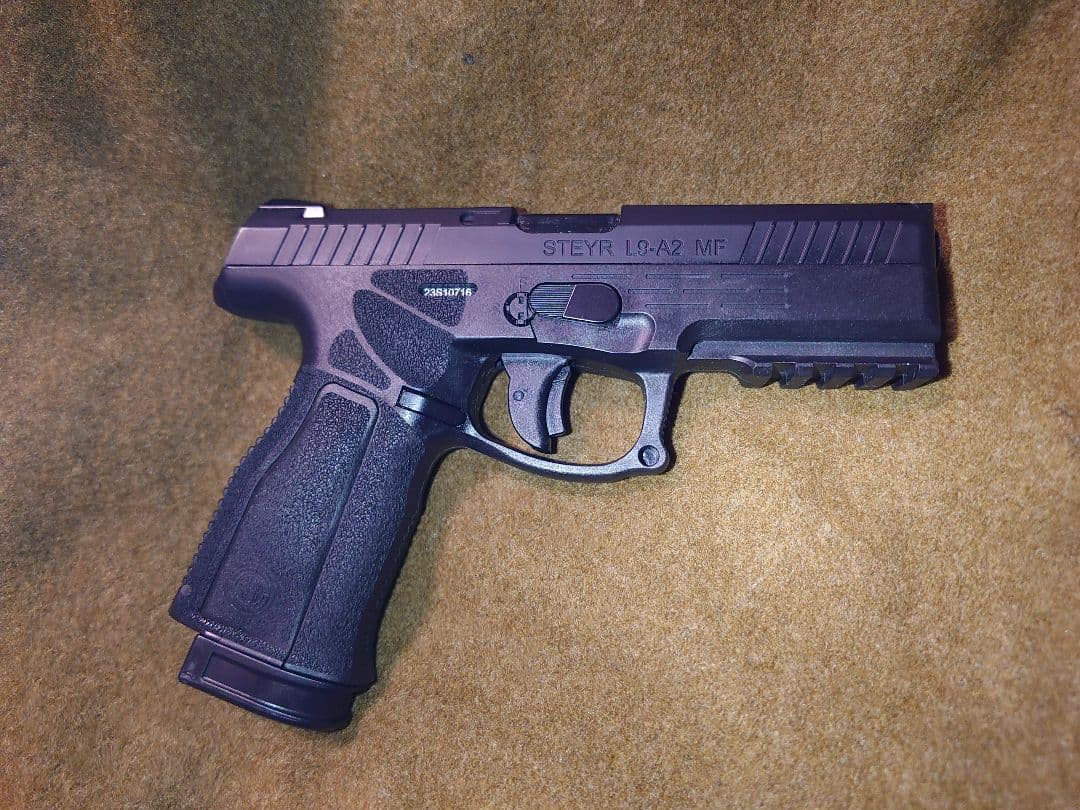 Carbon8 カーボネイト STEYR L9A2 CO2 ブローバック