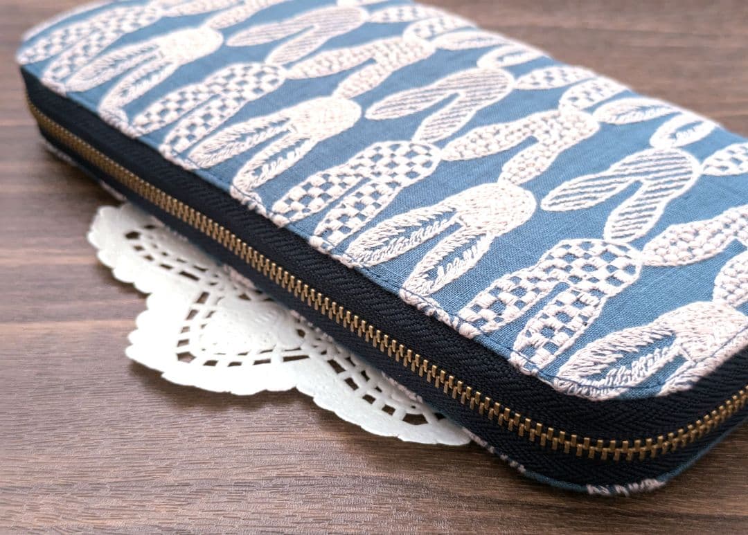 ミナペルホネン pomppia ポンピア 長財布 ハンドメイド ブルー ピンク