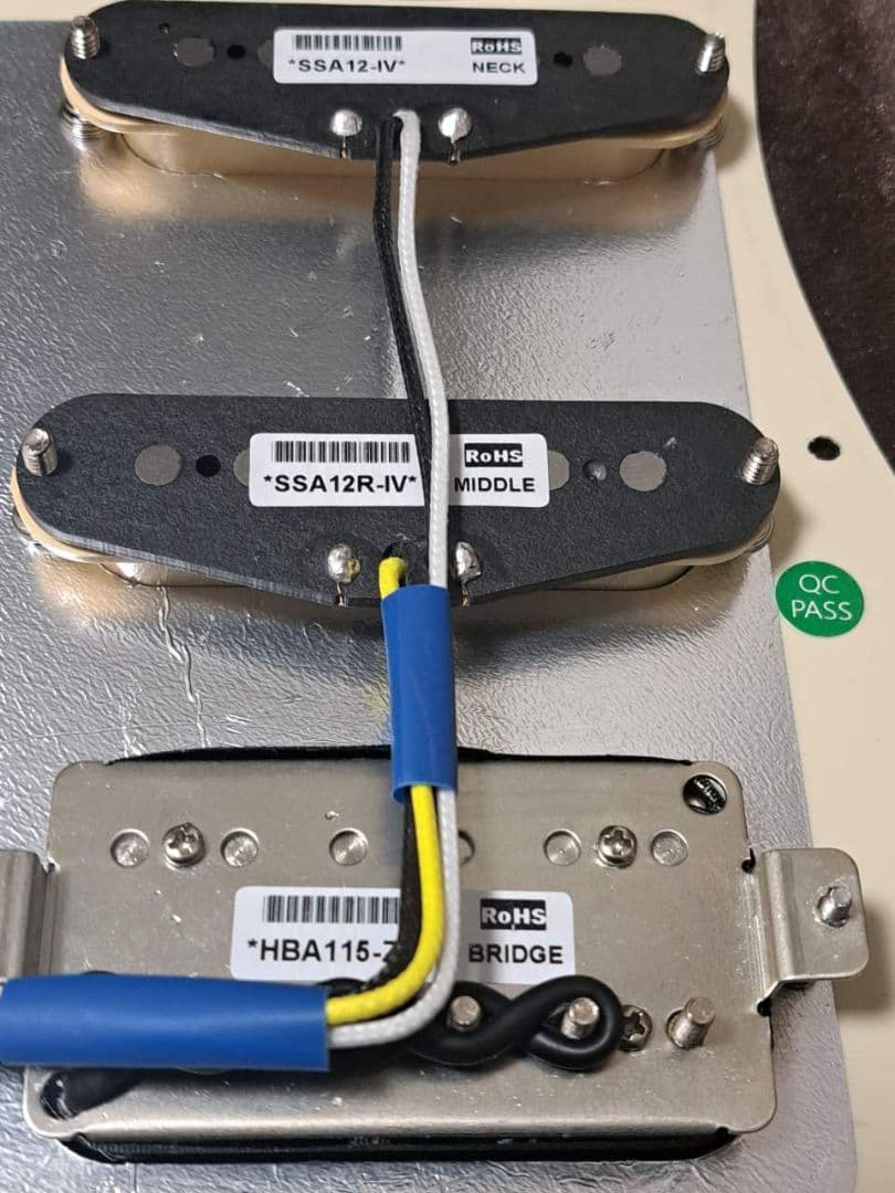 エグゼビア　ストラトキャスターSSHアセンブリ Fenderストラトクラシ