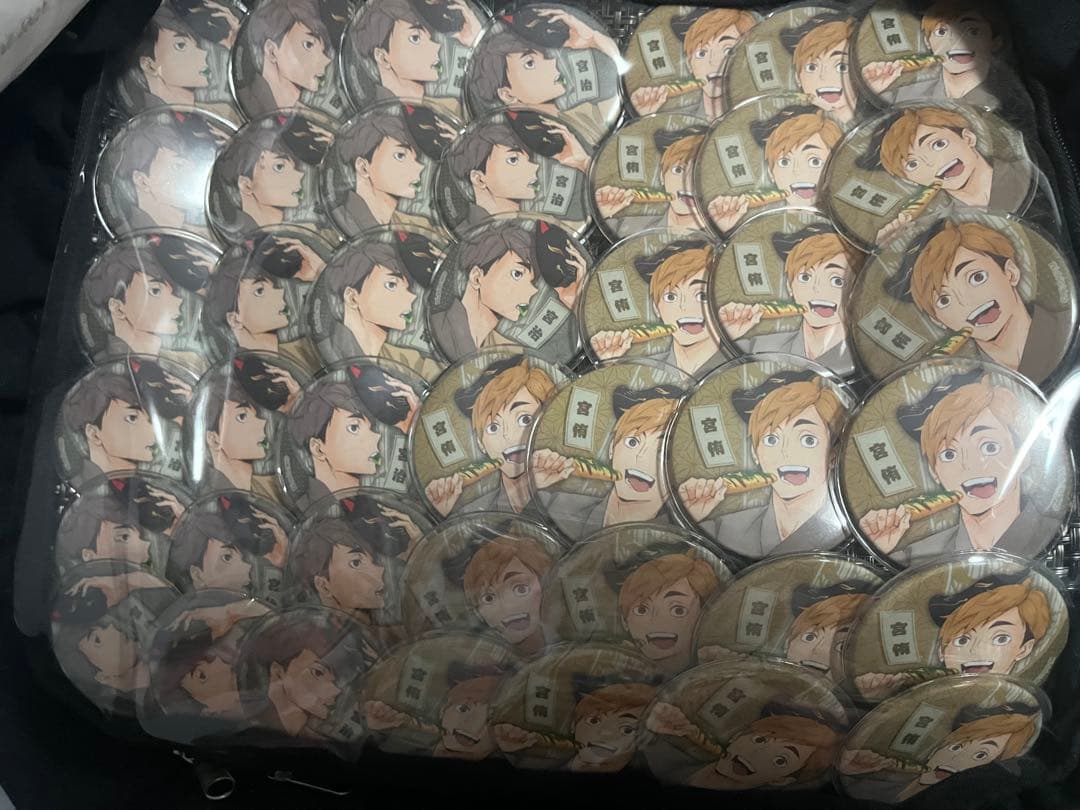 宮侑　宮治　縁日 浴衣 缶バッジ　痛バが組めるセット売り計42個