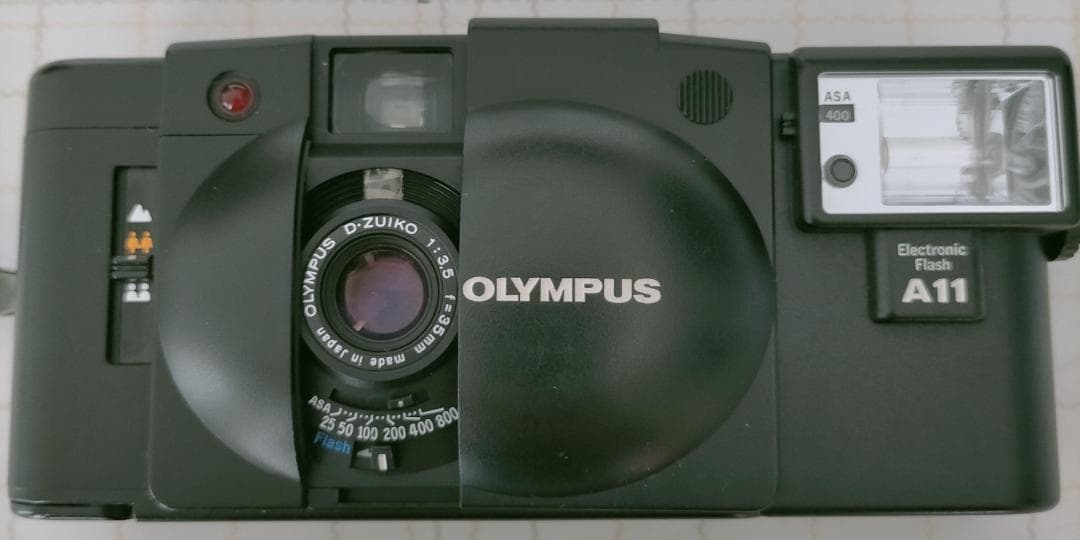 OLYMPUS　オリンパス　XA2 コンパクトフィルムカメラ　取説　ケース付き