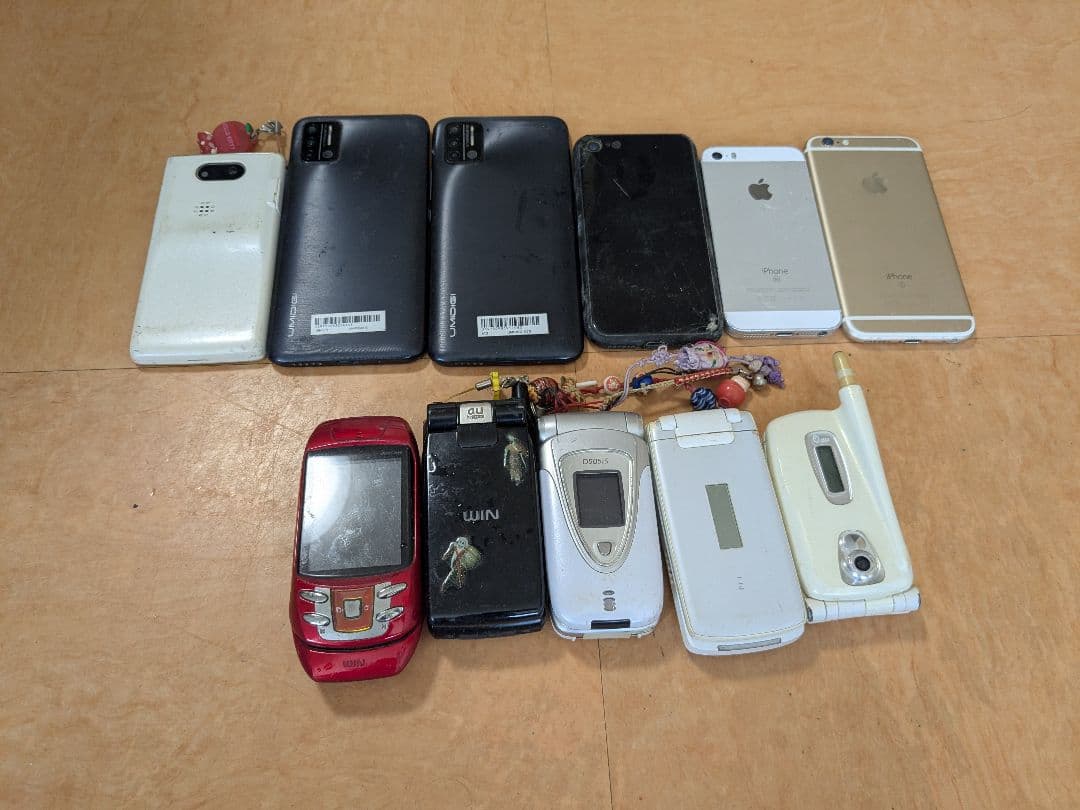 スマホ・ガラケー・タブレット　まとめ売り　ジャンク14台