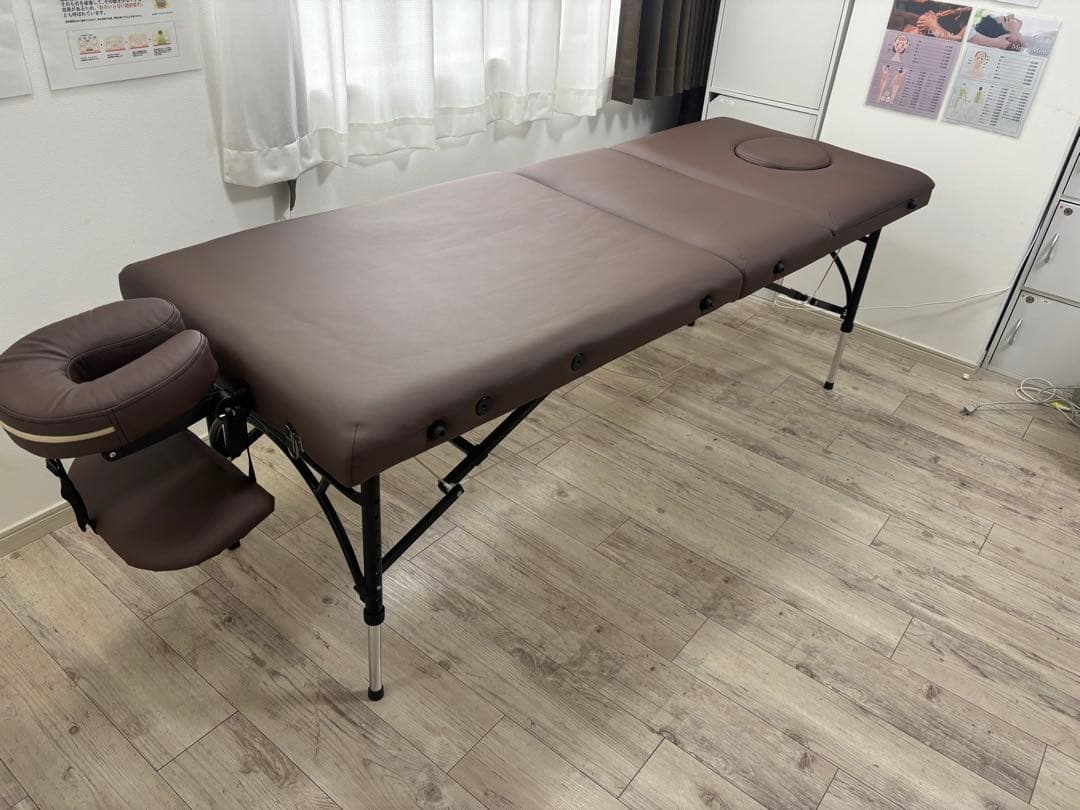 さらに値下げしました！ブラウン 折りたたみベッド ヘッドレスト付き