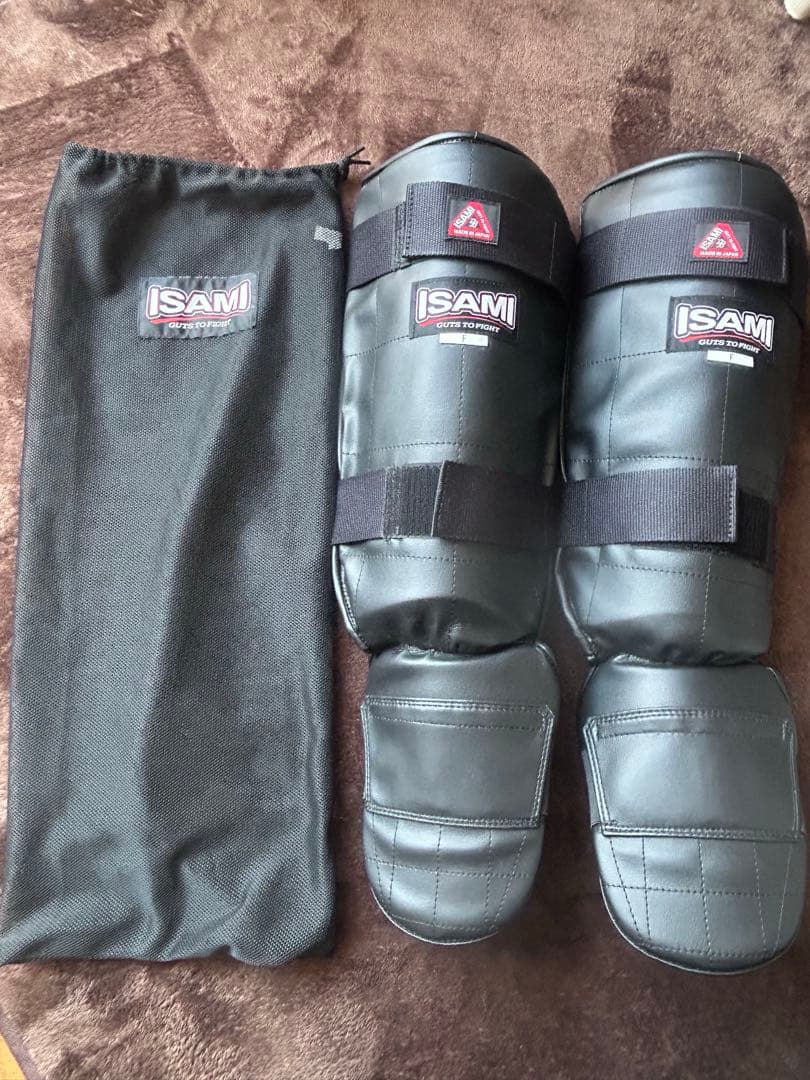 イサミ フルガードレッグコブラ レッグプロテクター [ISAMI]