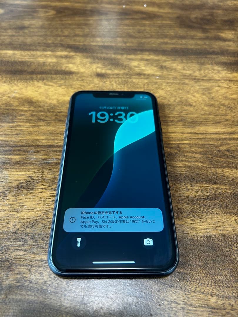 iPhone11 本体 BLACK ブラック 64GB バッテリー70% 美品