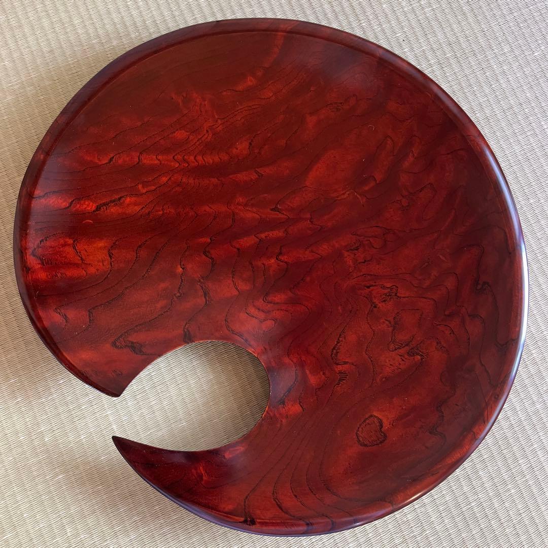 欅拭漆盛器　勾玉(けやきふきうるしもりき　まがたま)　IM705