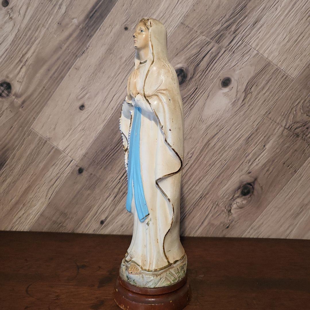 聖母像　樹脂・木製品 約30cm