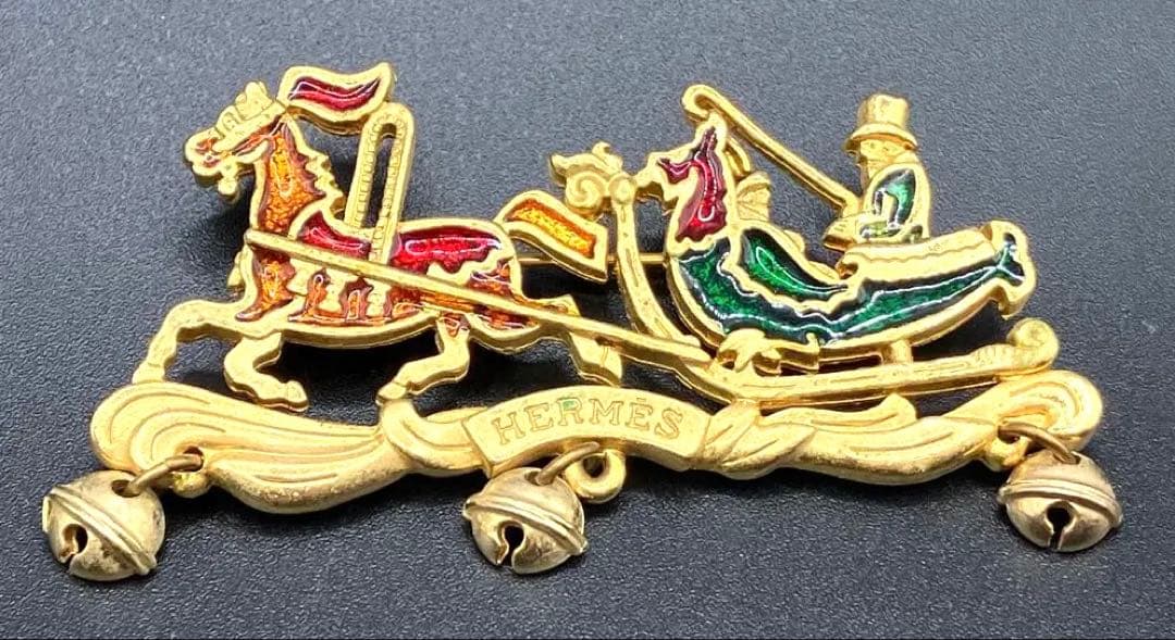 レア アンティークHERMES 七宝焼 ブローチ 馬車 ヴィンテージ￼ エマイユ