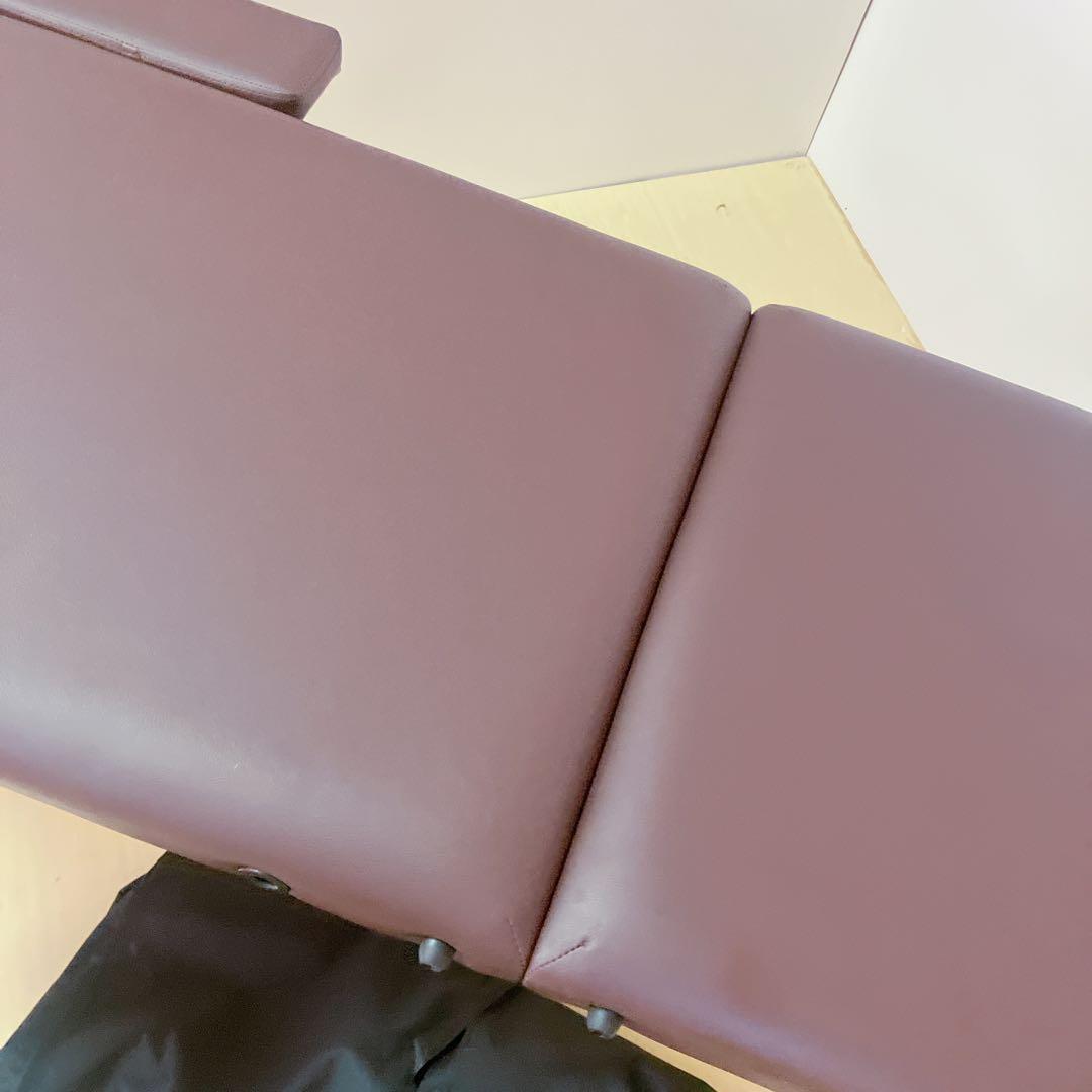 折りたたみ　エステベッド　マッサージベッド　持ち運びカバー付き　簡易ベッド