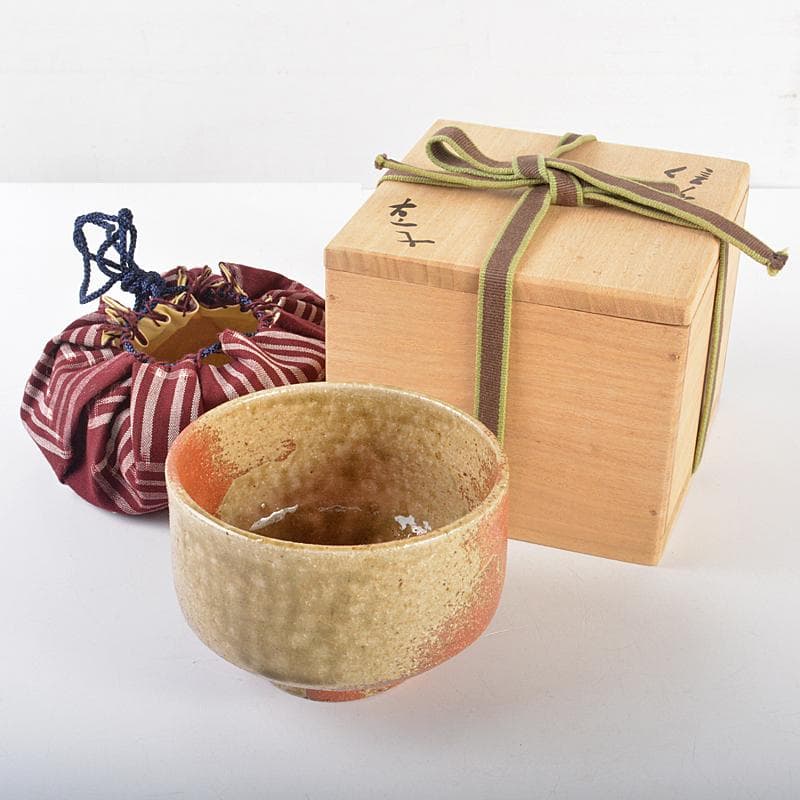 Gojyo　信楽焼小山富士夫茶碗　裏千家十五代鵬雲斎極め箱　M　R5225