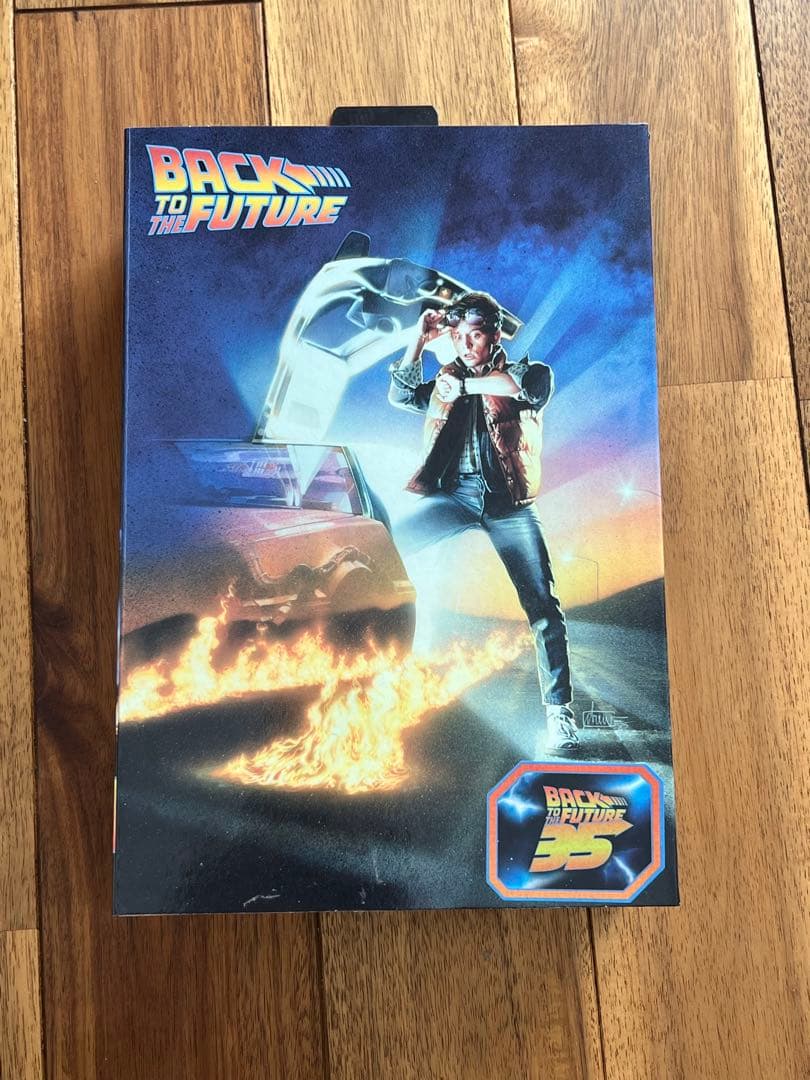 NECAバック・トゥ・ザ・フューチャー マーティ・マクフライ フィギュア