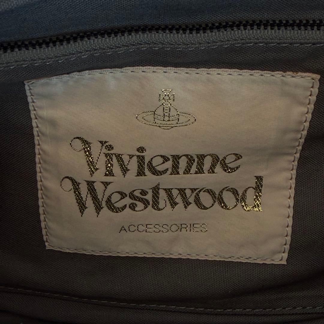 ヴィヴィアンウエストウッド　ショルダーバッグ　レザー　オーブ　大容量　グレー