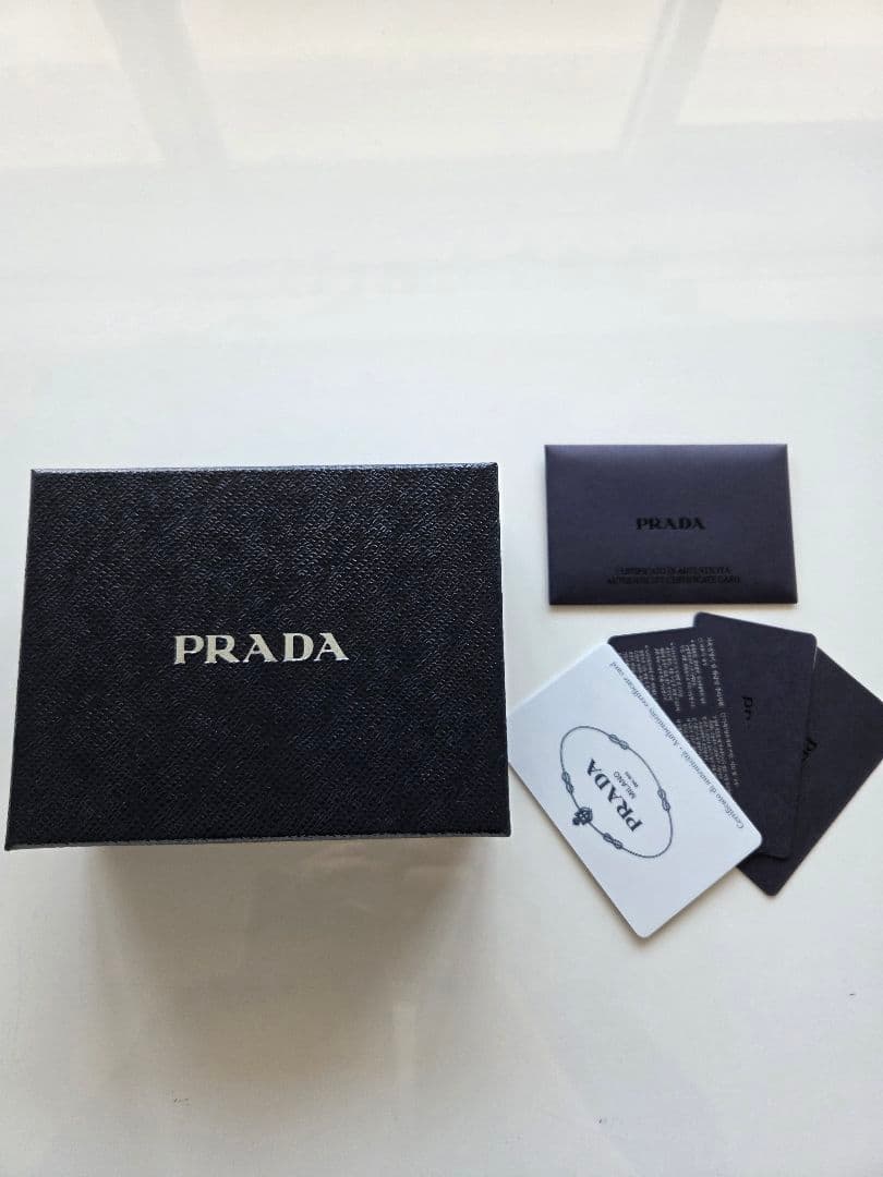 PRADA プラダ 三つ折り ミニ財布 レッド 正規品