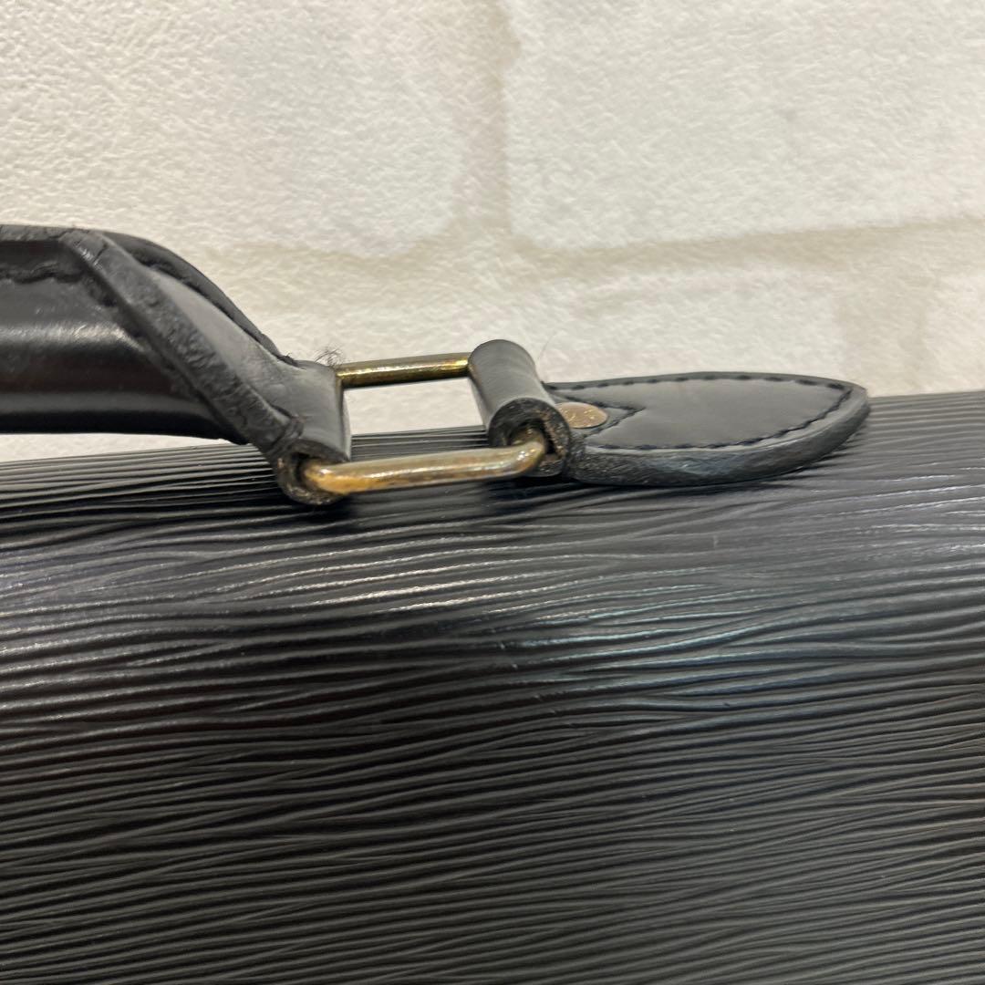 ブリーフケース　ルイヴィトン　エピ　コンセイエ　ブラック