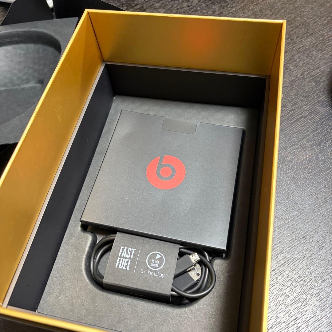 beats studio3 wireless ブラック ヘッドフォン ゴールド