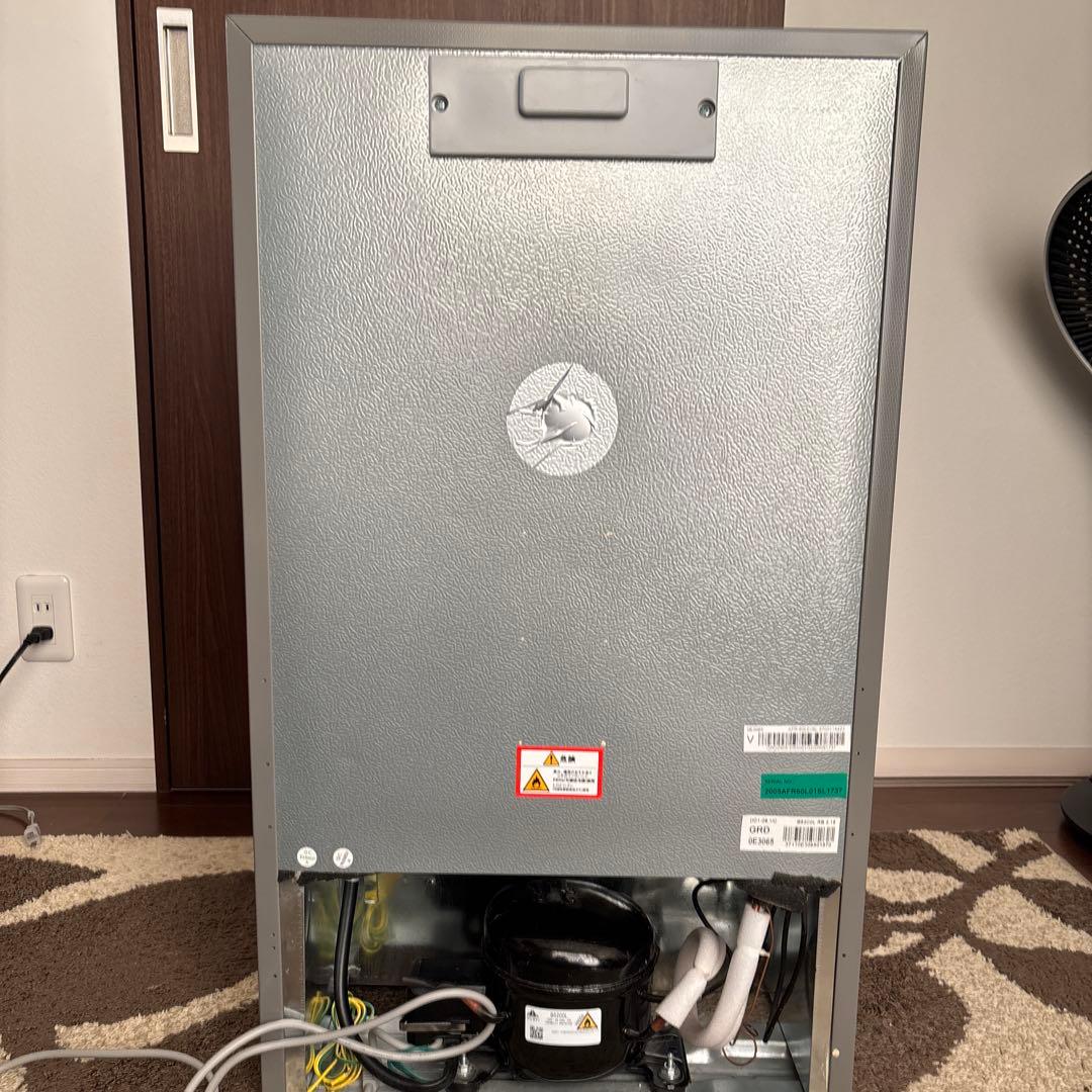 Grand Line 1ドア冷凍庫 シルバー 右開き