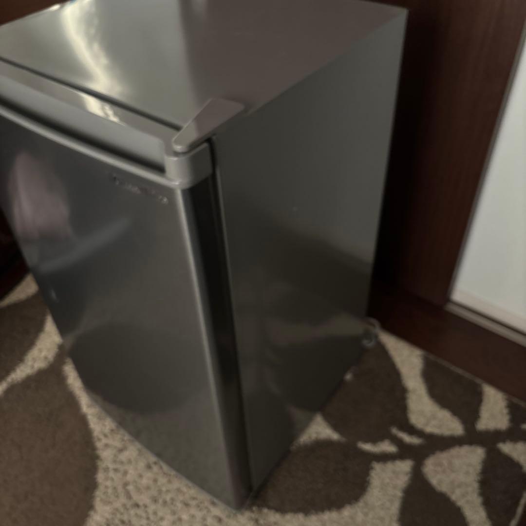 Grand Line 1ドア冷凍庫 シルバー 右開き