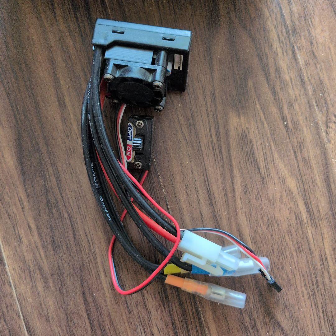 タミヤ　ブラシレスTBLM-02Sモーターとアンプ　TBLE-04SR