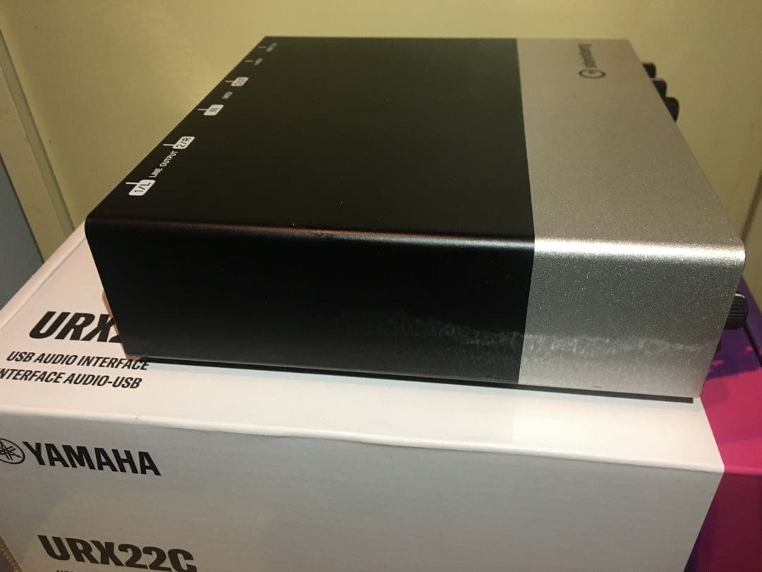 Steinberg UR22 USBオーディオインターフェイス