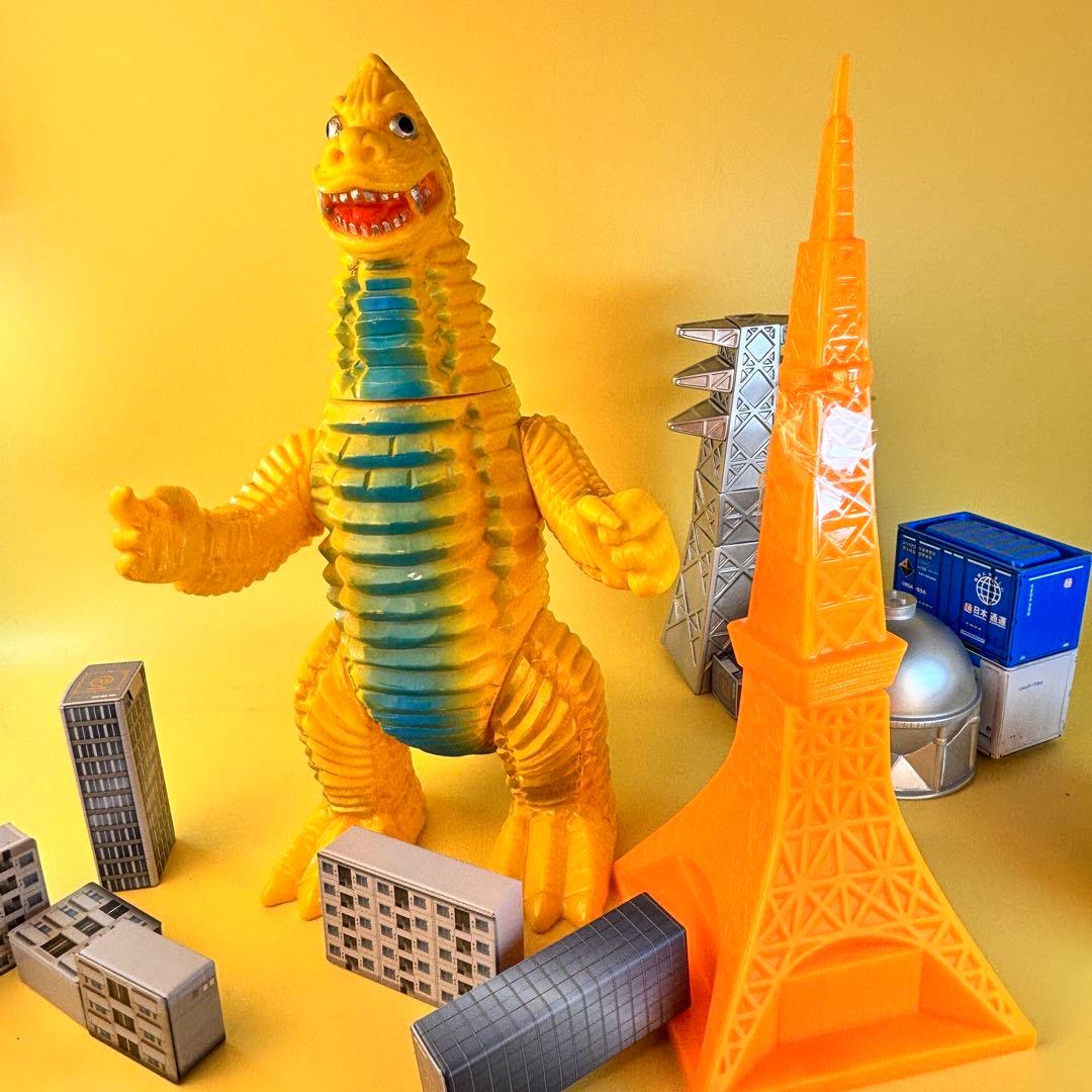 ブルマァク ジャイアント レッドキングマ ルサン 東京タワー付き