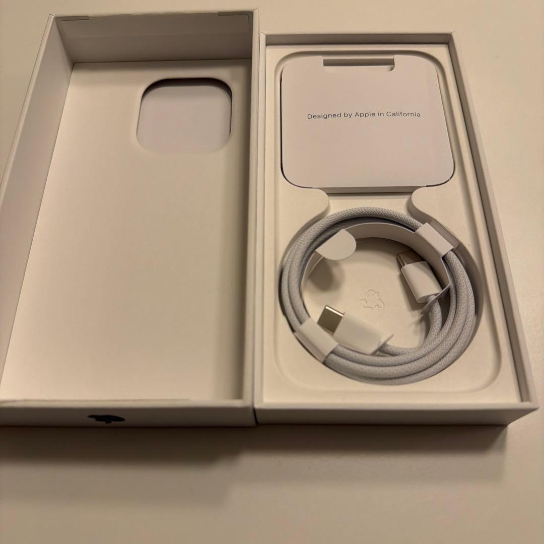 美品　90% iPhone 15 pro 256GB 　ブラックチタニウム