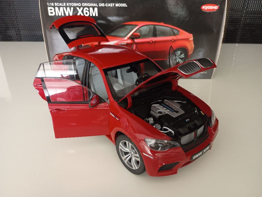 京商 kyosho BMW X6M E71M 2009 1/18
