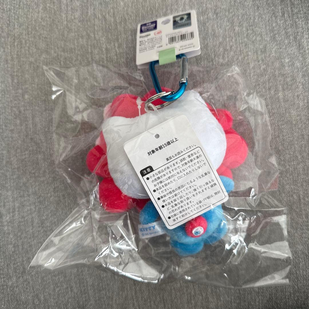 ミャクミャク　なりきりぬいぐるみ　ハローキティ　カラビナ付き　万博会場限定カラー