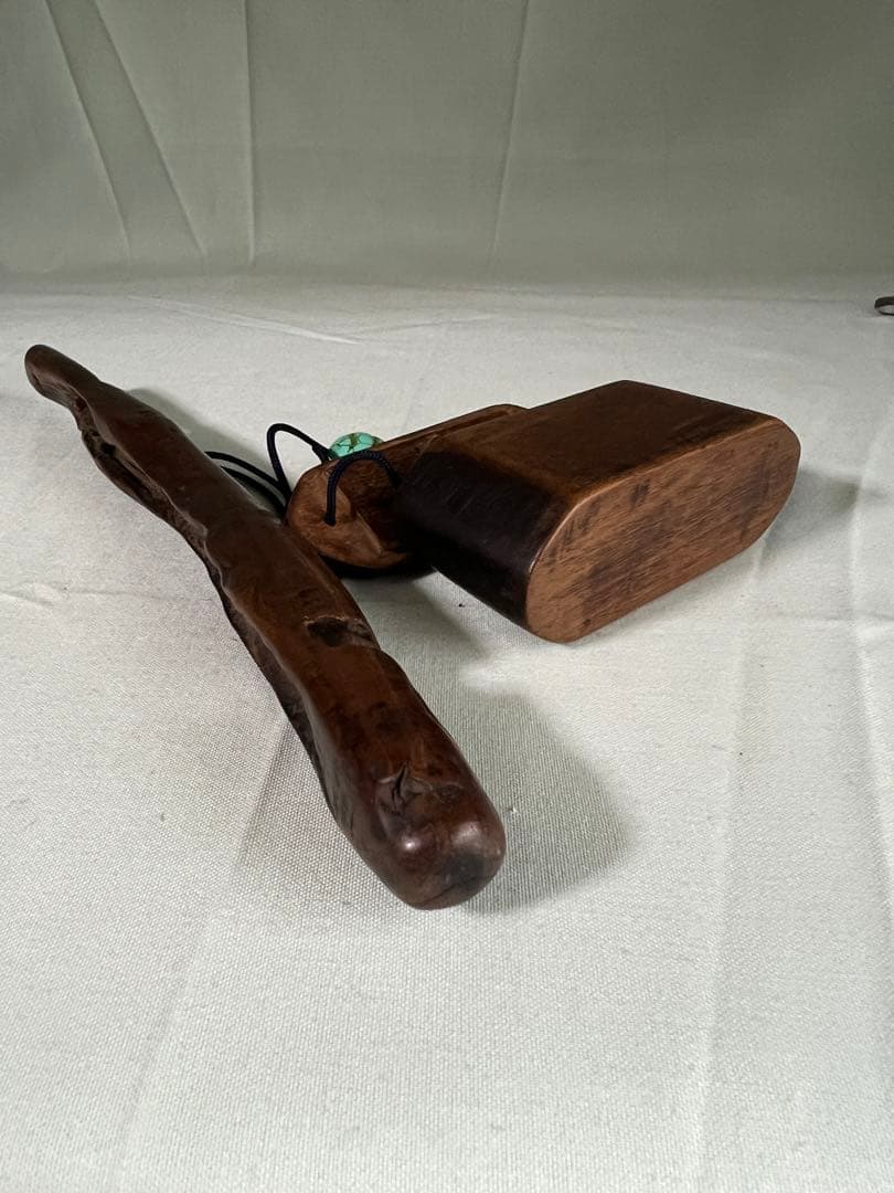 煙管筒 【煙管筒木製（煙草入）木製彫刻】 根付 骨董