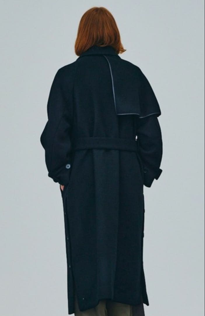 【UNITED TOKYO】 ハーフケープステンコート