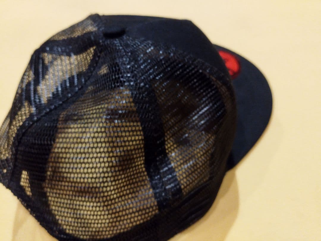 貴重！新品未使用！2015年 BABYL ブルータルロゴメッシュキャップ