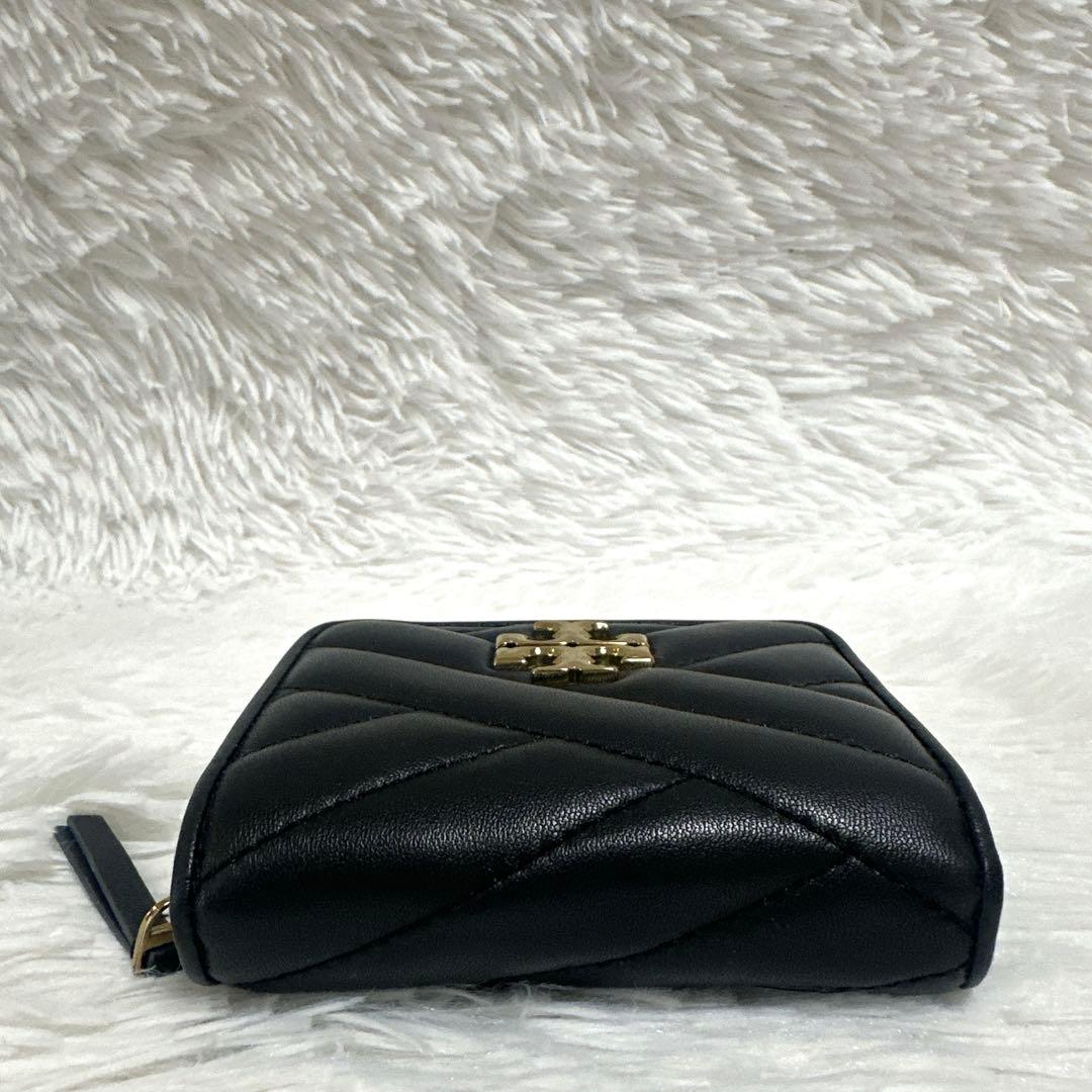 極美品　トリーバーチ　キラ　シェブロン　バイフォールド　ウォレット　黒