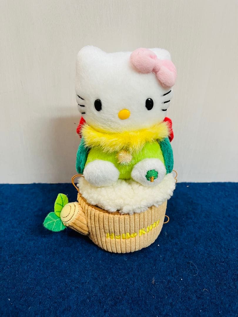 ハローキティ　ことり　小物入れ　ぬいぐるみ　レトロ