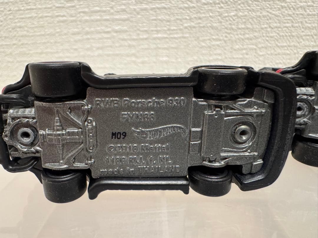 ホットウィール　ポルシェ930 RWB2台セット。