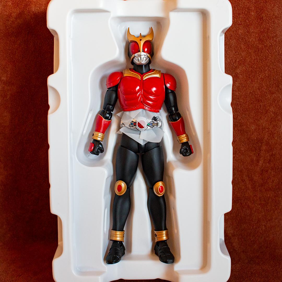 S.H.フィギュアーツ　真骨彫製法　仮面ライダークウガ&トライチェイサー2000