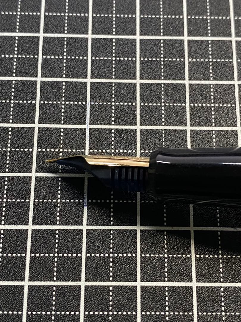 PILOT CUSTOM 網目　万年筆　字幅M