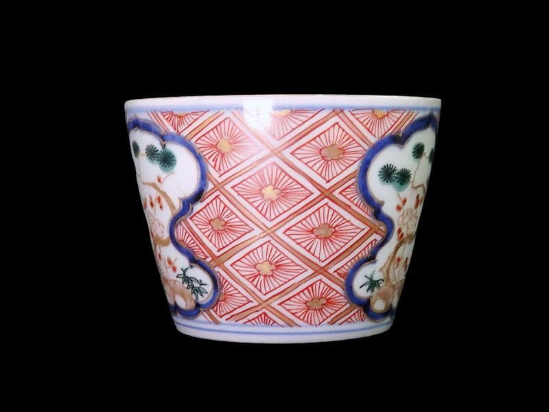 大聖寺伊万里　金襴手松竹梅に菊花四方襷紋の図　大振蕎麦猪口　E604AS-CUa