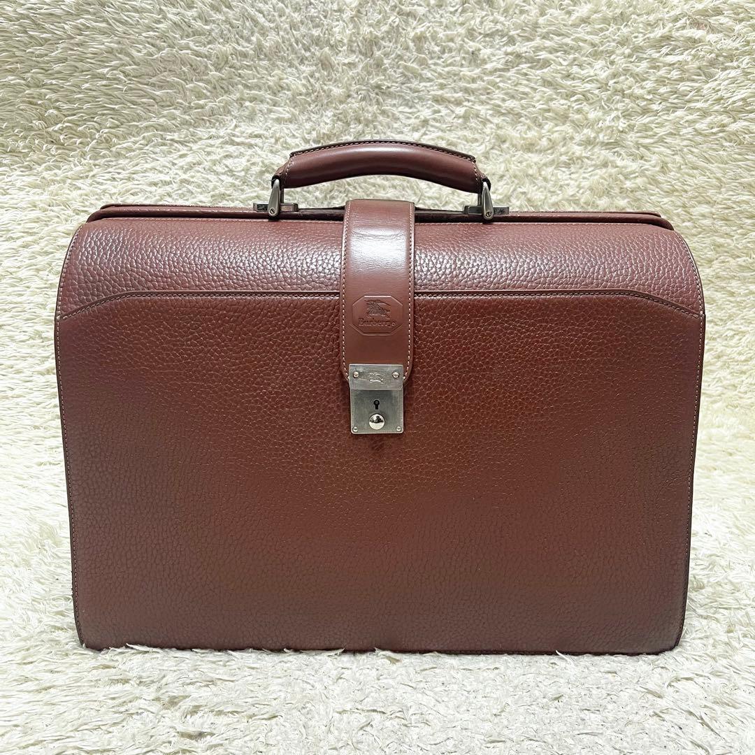 【美品/大容量】バーバリー　ダレスバッグ　レザー　茶　ノバチェック　ロゴ金具