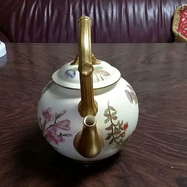 アンティークティーポット