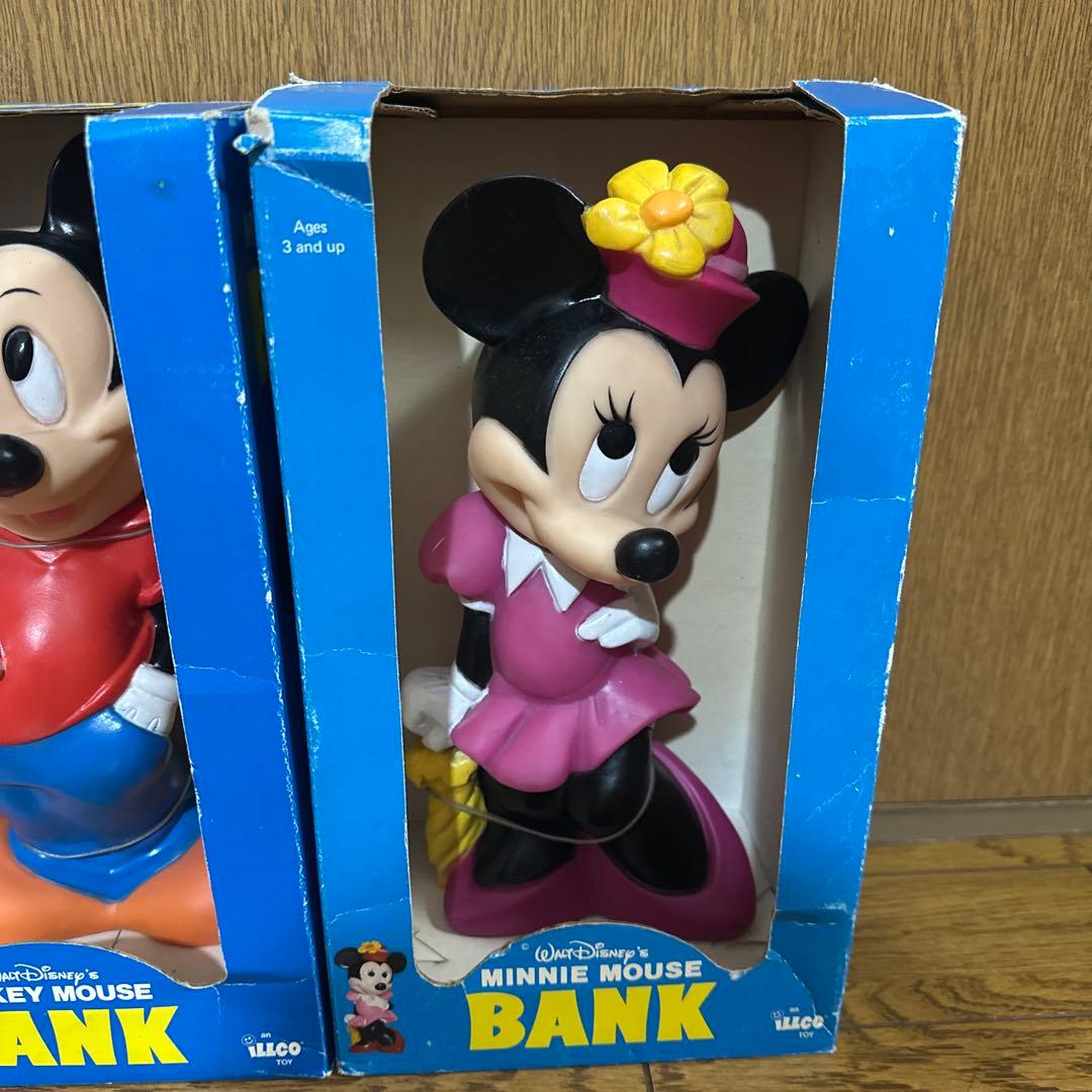 ILLO ミッキー　ミニー　貯金箱
