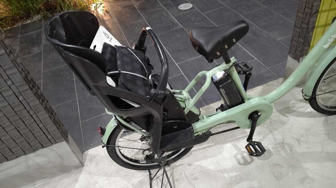 BIKKE　MOB　dd　回生充電機能付　電動自転車　シートクッション新品