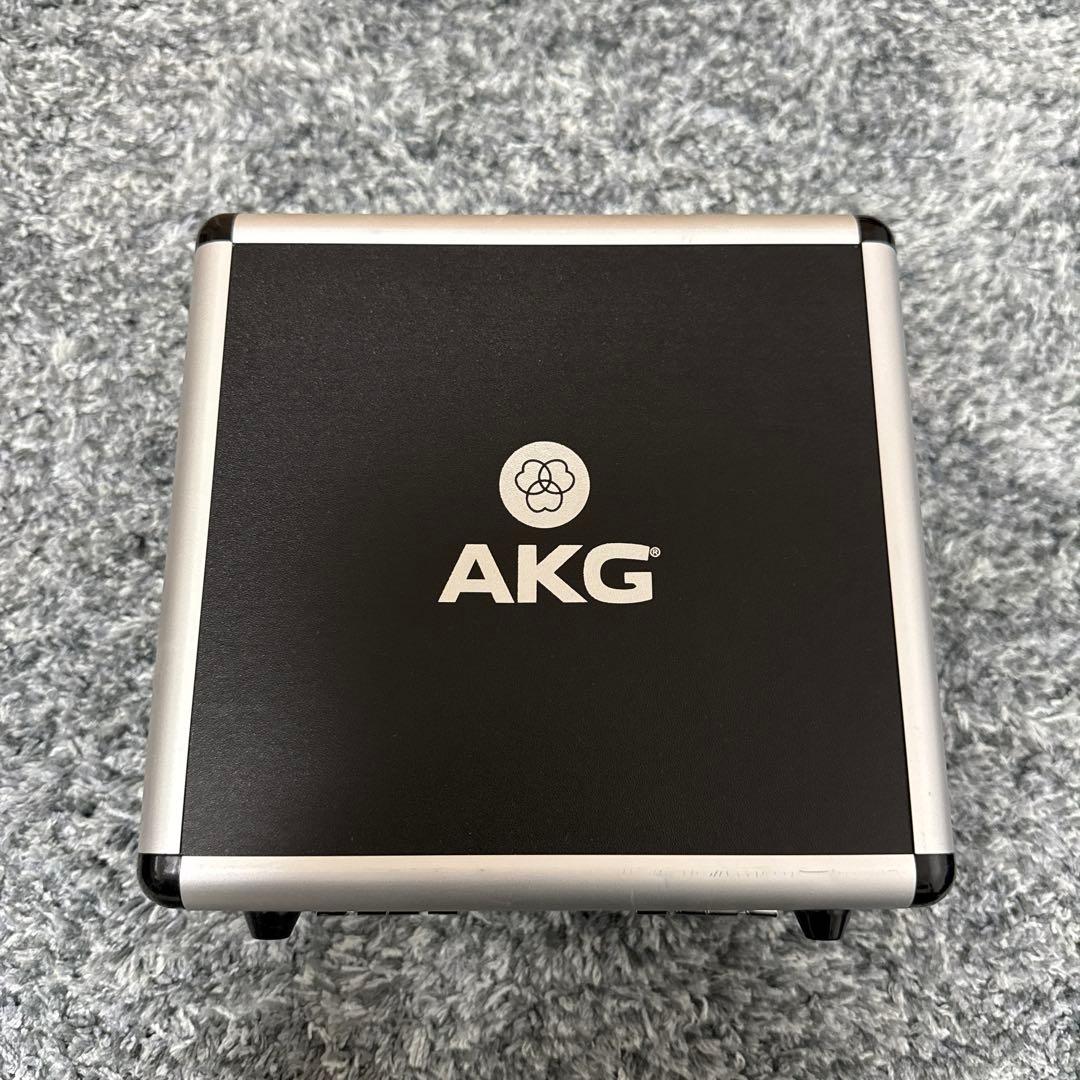 AKG P220 コンデンサーマイク