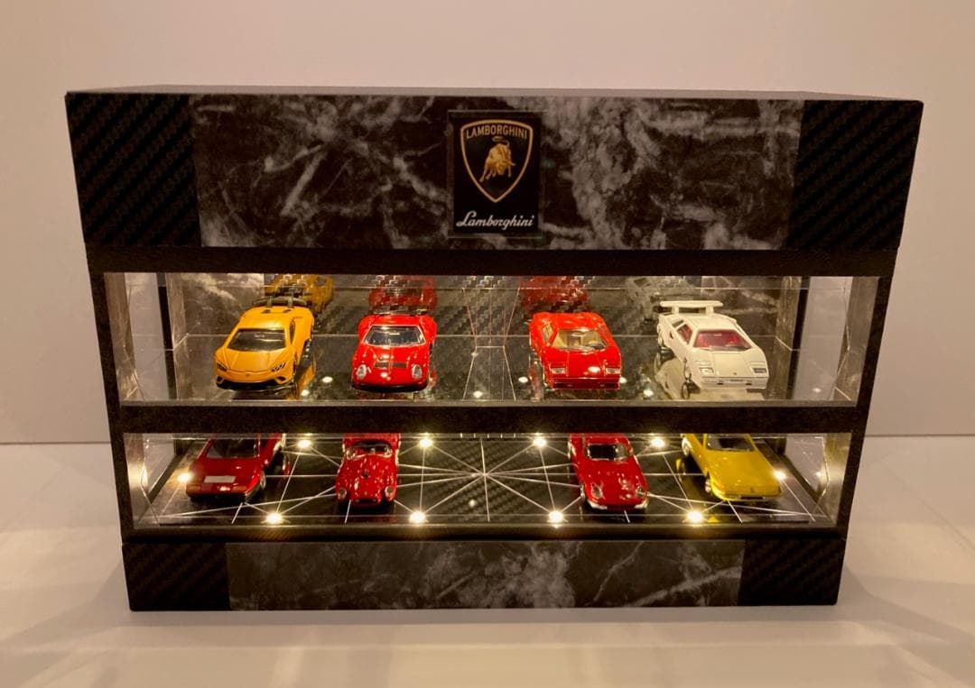 春兎 1/64展示16台可・大理石＆カーボン・ディスプレーBOX/ジオラマ