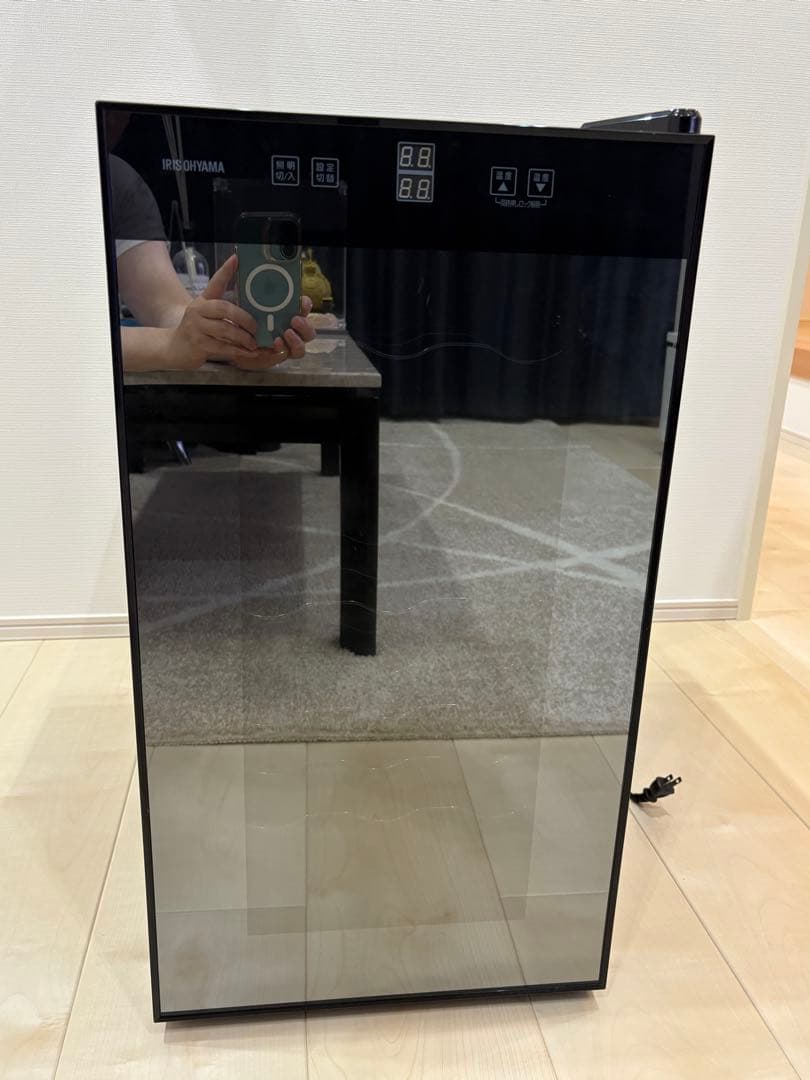 ワインセラー アイリスオーヤマ L 18本収納 IWC-P182A-B