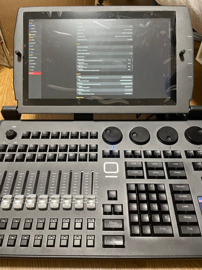 Obsidian NX2 DMXコントローラー