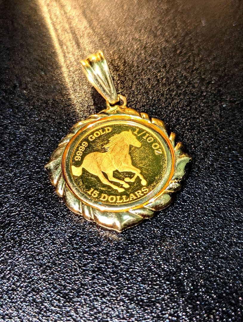 ツバル/ホース K24（純金　K24 1/10オンス、ペンダントのみ