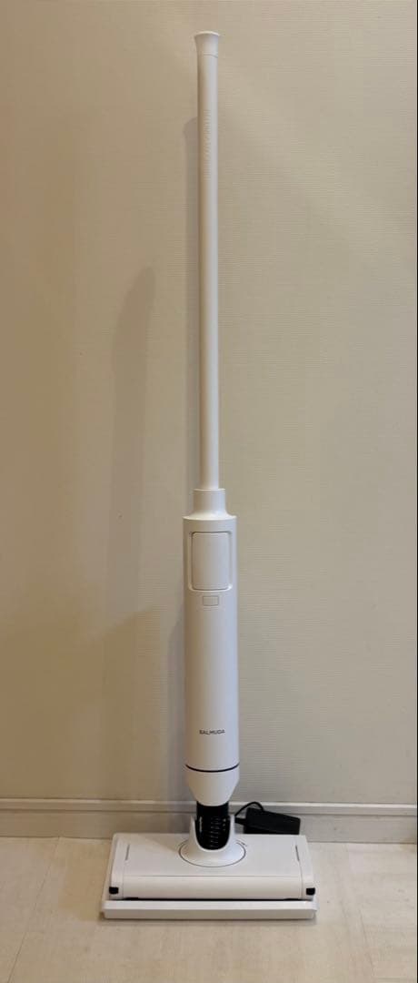 美品 バルミューダ CO2A-WH 掃除機