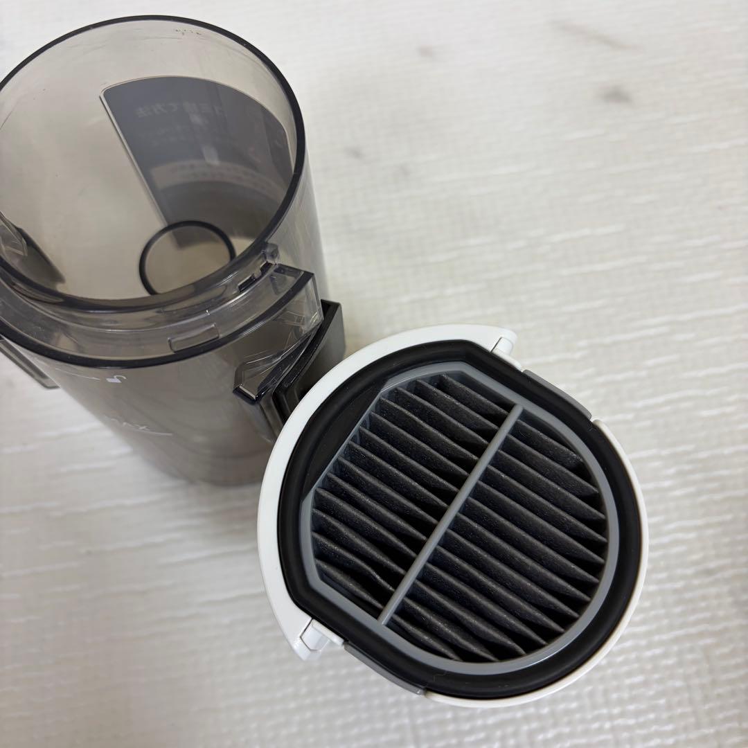 美品 バルミューダ CO2A-WH 掃除機