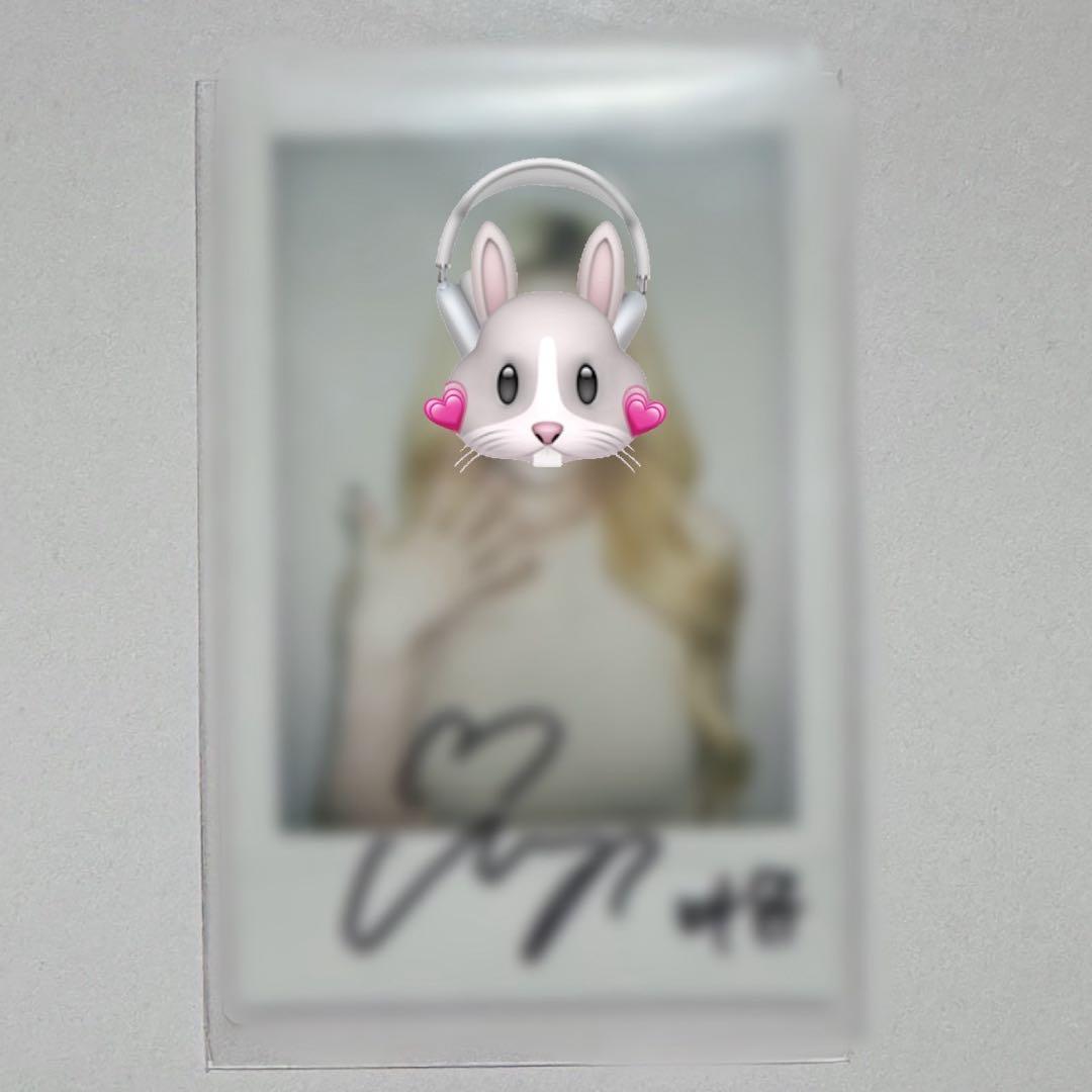 ASSEMBLE25 tripleS マユ ポラロイド